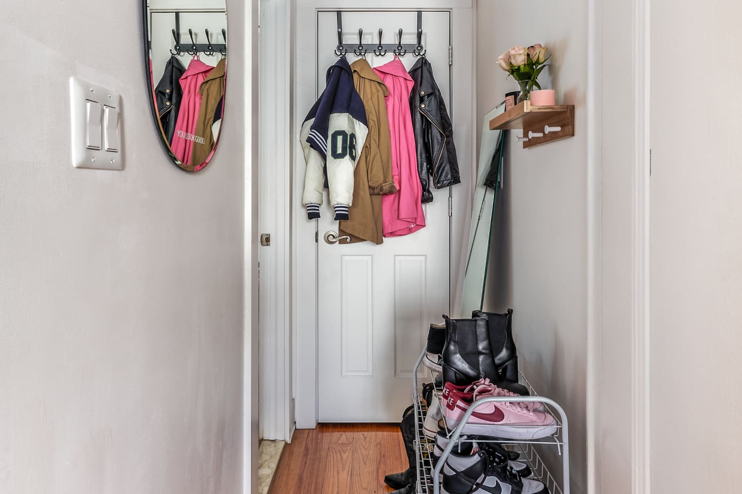 Small coat and shoe rack top